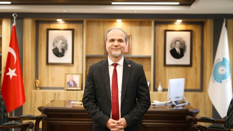 Rektör Uslu’dan 19 Mayıs mesajı